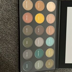 Morphe eye palette-New